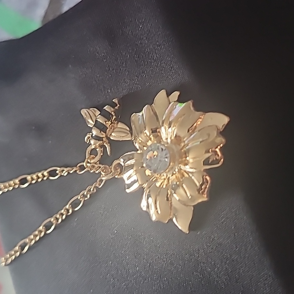 Goldtone Flower And Bee Pendant Necklace